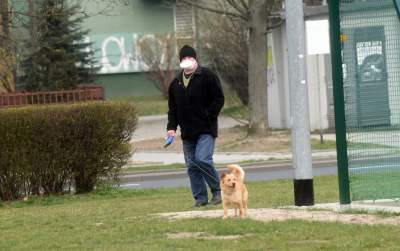 Łamią zakaz. Zewnętrzne siłownie i place zabaw zamknięte, fot. Marek Lasyk - zdjęcie 23