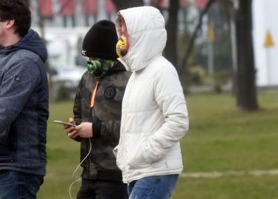 Łamią zakaz. Zewnętrzne siłownie i place zabaw zamknięte, fot. Marek Lasyk - zdjęcie 22