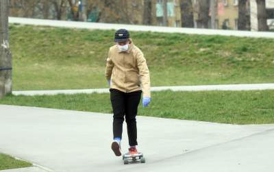 Łamią zakaz. Zewnętrzne siłownie i place zabaw zamknięte, fot. Marek Lasyk - zdjęcie 21