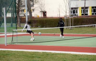 Łamią zakaz. Zewnętrzne siłownie i place zabaw zamknięte, fot. Marek Lasyk - zdjęcie 17