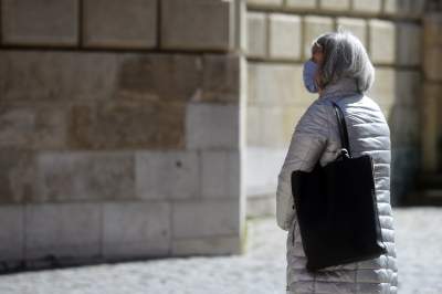 Niedziela Palmowa w czasie epidemii, do katedry weszli nieliczni - zdjęcie 13