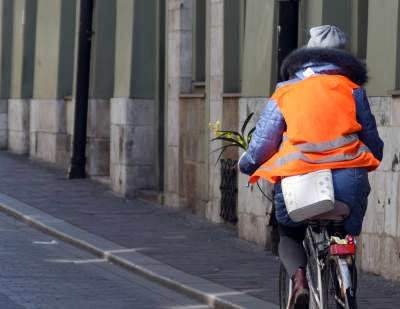 Niedziela Palmowa w czasie epidemii, do katedry weszli nieliczni - zdjęcie 20