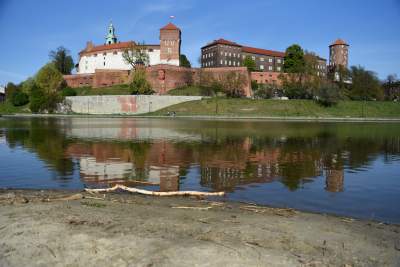 Wody w Wiśle coraz mniej, kiedy spodziewany jest deszcz? - zdjęcie 12
