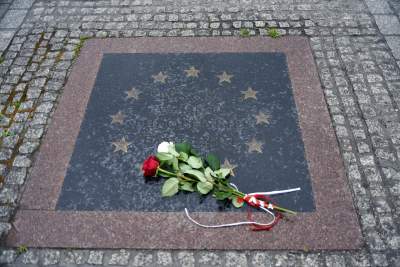 Już nie tak pusty Rynek, policja czekała na demonstrantów? - zdjęcie 20