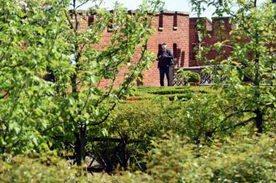 Ogrody zostały otwarte, tu też musisz w maseczce... - zdjęcie 23