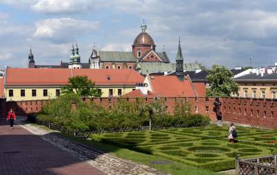 Ogrody zostały otwarte, tu też musisz w maseczce... - zdjęcie 17