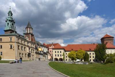 Częściowy koniec kwarantanny na Wawelu, dziedzińce otwarte - zdjęcie 10