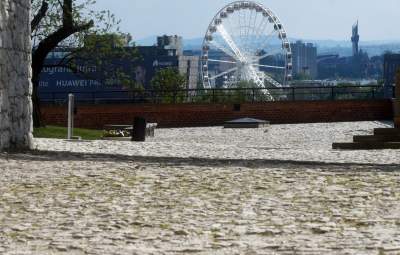 Częściowy koniec kwarantanny na Wawelu, dziedzińce otwarte - zdjęcie 15