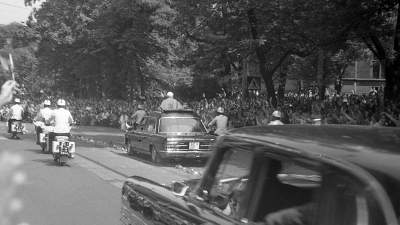 Tak witał go wtedy Kraków. Nieprzebrane tłumy... - zdjęcie 6