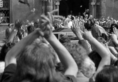 Tak witał go wtedy Kraków. Nieprzebrane tłumy... - zdjęcie 17