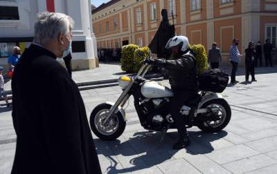 Politycy, gołębie i "Barka", tak świętowano setne urodziny Karola Wojtyły - zdjęcie 5