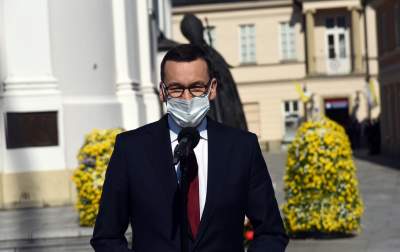 Politycy, gołębie i "Barka", tak świętowano setne urodziny Karola Wojtyły - zdjęcie 19