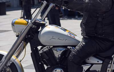 Politycy, gołębie i "Barka", tak świętowano setne urodziny Karola Wojtyły - zdjęcie 6