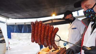 Nyska wróciła pod Halę Targową. Fot. Marek Lasyk - zdjęcie 2