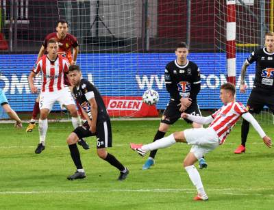 Smutny powrót piłkarzy na stadion przy Kałuży... - zdjęcie 12