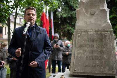 Tłumy na spotkaniach z Trzaskowskim w Małopolsce. Wołają "mamy dość" - zdjęcie 10