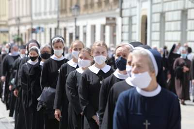 Największe zgromadzenie w czasie pandemii, Boże Ciało w Krakowie (2020) - zdjęcie 8