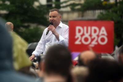Wiec Andrzeja Dudy zgromadził ok. 1,5 tysiąca osób. Fot. Marek Lasyk - zdjęcie 8