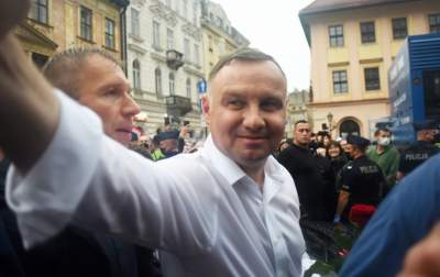 Wiec Andrzeja Dudy zgromadził ok. 1,5 tysiąca osób. Fot. Marek Lasyk - zdjęcie 16