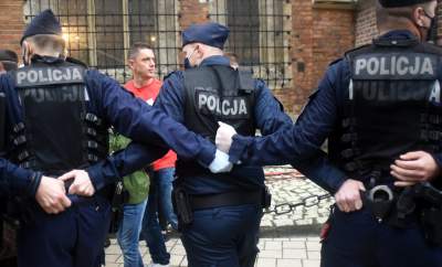 Wiec Andrzeja Dudy zgromadził ok. 1,5 tysiąca osób. Fot. Marek Lasyk - zdjęcie 11