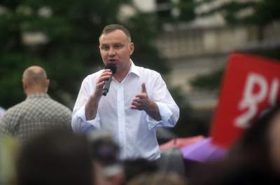 Wiec Andrzeja Dudy zgromadził ok. 1,5 tysiąca osób. Fot. Marek Lasyk - zdjęcie 7
