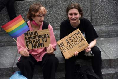 "Maria Konopnicka byłaby z nami", protest przeciwko dyskryminacji LGBT - zdjęcie 7