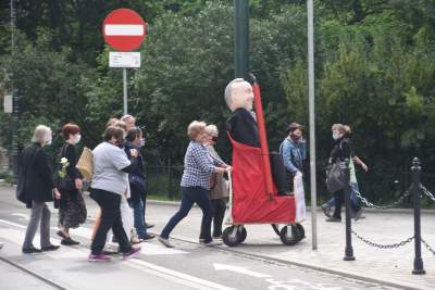 Kolejna kukła Andrzeja Dudy krąży po Krakowie... - zdjęcie 20