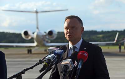 Andrzej Duda na lotnisku w Balicach, fot. Marek Lasyk - zdjęcie 4