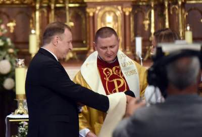 Ślub Kurskiego w sanktuarium w Łagiewnikach fot. Marek Lasyk - zdjęcie 16