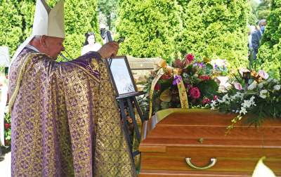 Pogrzeb profesora Ziejki. Nie wszyscy mogli wziąć udział w pożegnaniu... - zdjęcie 11