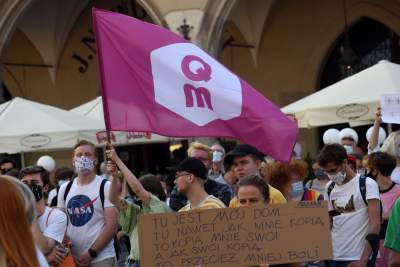 Protest kobiet w Krakowie: "Nie chcemy programu "Wpi**dol plus" - zdjęcie 15