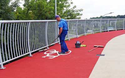 Wielkie otwarcie super kładki. Ależ mieli radochę! - zdjęcie 3