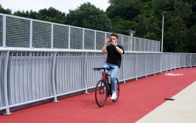 Wielkie otwarcie super kładki. Ależ mieli radochę! - zdjęcie 17