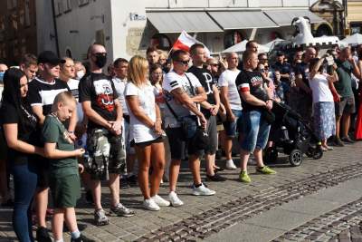 Kraków czci powstańców, metropolita oskarża ludzi LGBT - zdjęcie 9