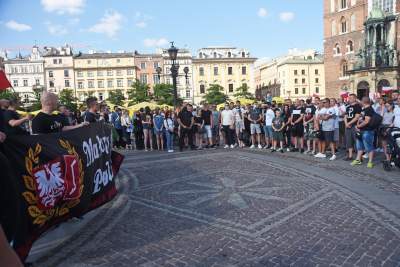 Kraków czci powstańców, metropolita oskarża ludzi LGBT - zdjęcie 10