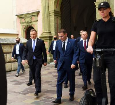 Andrzej Duda na Wawelu:  "stan epidemii jest taki, jak wszyscy widzą" - zdjęcie 6