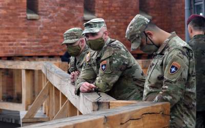 Amerykanie na Kopcu Kościuszki: "ukojenie Mosbacher" - zdjęcie 9