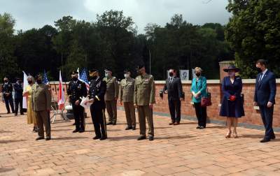 Amerykanie na Kopcu Kościuszki: "ukojenie Mosbacher" - zdjęcie 12