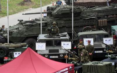 Pokaz siły w Forcie Kościuszko. Szukali chętnych... - zdjęcie 2