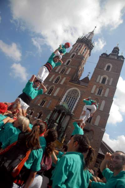 Wieże z ludzi w Krakowie. Z czasów gdy nie było koronawirusa... - zdjęcie 32