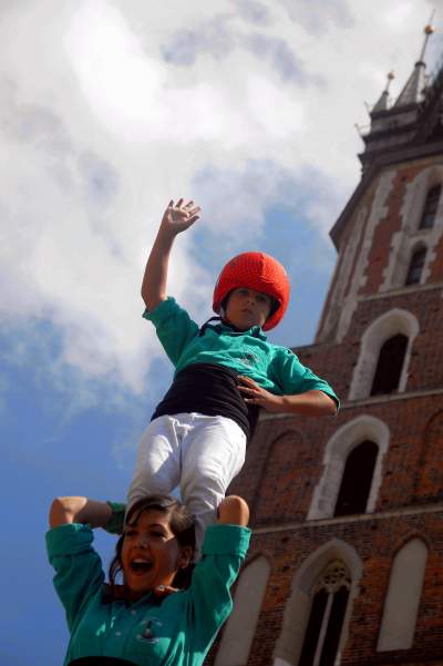Wieże z ludzi w Krakowie. Z czasów gdy nie było koronawirusa... - zdjęcie 31