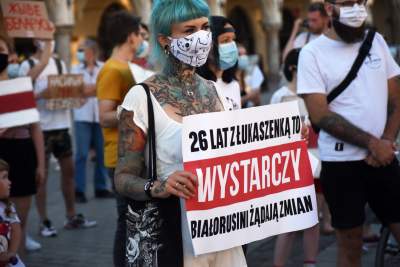 Kraków wspiera Białoruś! Kolejna manifestacja na Rynku Głównym - zdjęcie 29