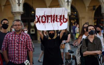 Kraków wspiera Białoruś! Kolejna manifestacja na Rynku Głównym - zdjęcie 40