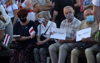 Kraków wspiera Białoruś! Kolejna manifestacja na Rynku Głównym - zdjęcie 22