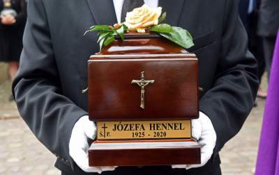 Ostatnie pożegnanie Józefy Hennelowej - zdjęcie 1