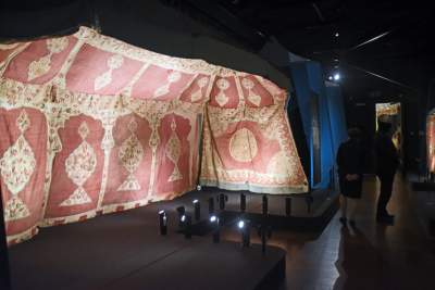 Po trzydziestu latach unikatowa kolekcja znów dostępna - Fot. Marek Lasyk - zdjęcie 15