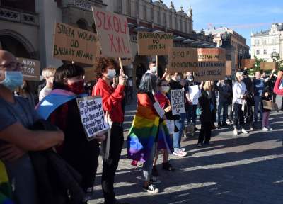 "Strefa wolna od kurator Barbary Nowak". Protest w Krakowie - zdjęcie 14
