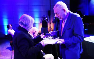 Nagroda za "przestrzeganie przed zalewającą nas falą nienawiści" - zdjęcie 4