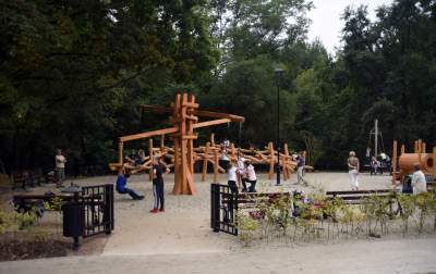 Piękny park z wyjątkową fontanną. Podziwiamy! - zdjęcie 11