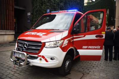 Ten wóz "załatwili" sobie sami mieszkańcy. Głosowaniem... - zdjęcie 2